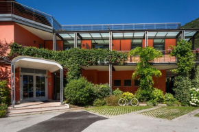 Гостиница Hotel Due Laghi  Падерньйоне